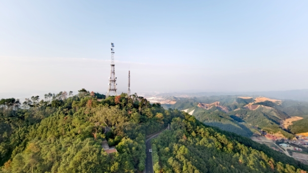 参访白云山景区，感受西江明珠塔的魅力