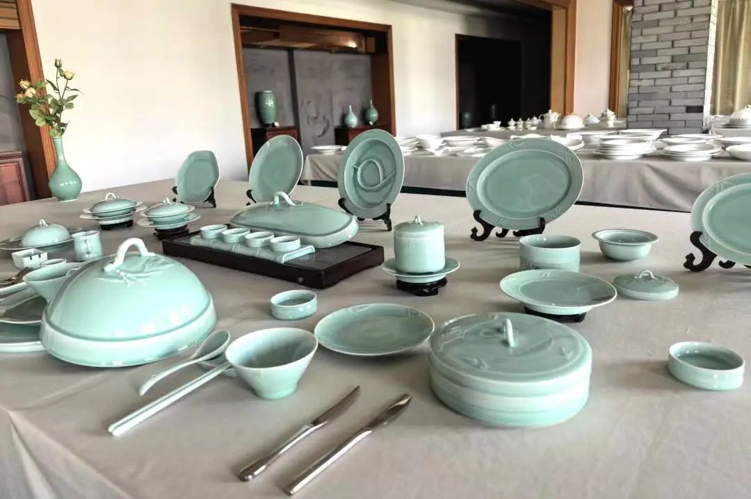 龙泉：百套青瓷餐具上国宴