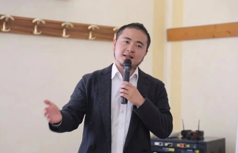 胡允键：意大利侨二代的担当与突围——一个人、一代人与两个世界之间的连接