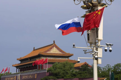 习近平同俄罗斯总统普京通电话