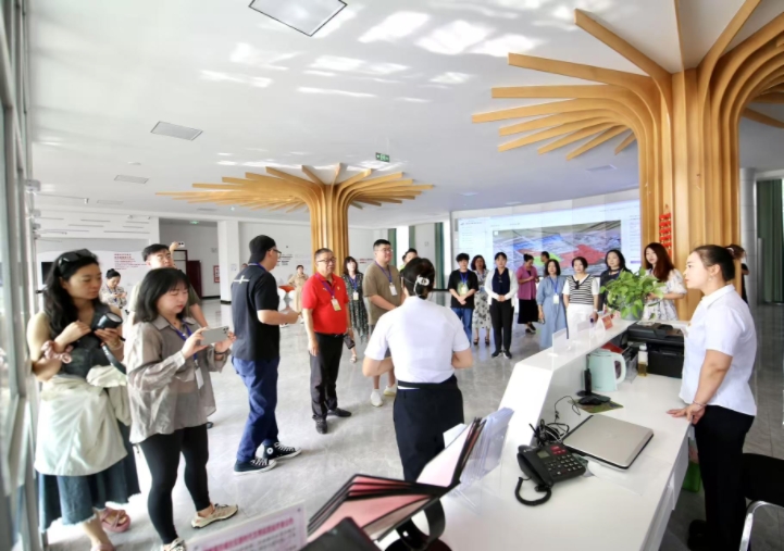东城社区：基层治理的典范，文化与服务并重的温馨家园