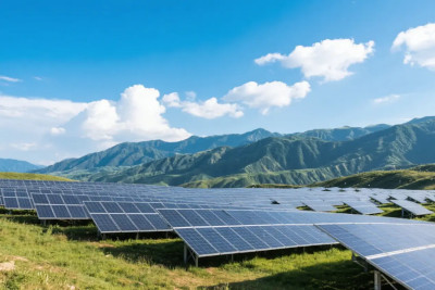 中国光伏赋能全球绿色低碳转型