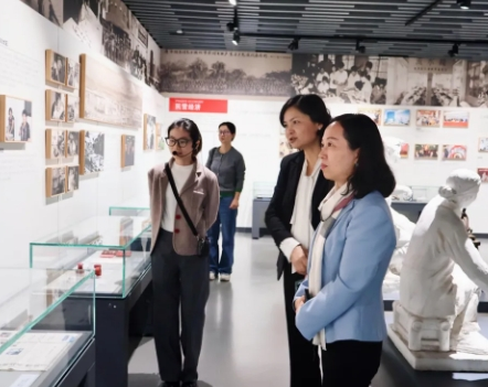 浙江省侨联党组书记、主席胡真舫一行赴温调研