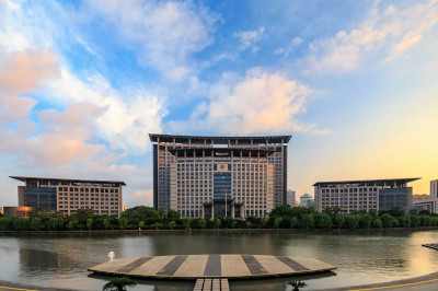 温州市委书记张振丰、市长张文杰联名发表致海内外全体温州人的新春贺信