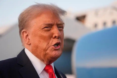 特朗普称将在“适当时机”作出结束对伊朗军事行动决定