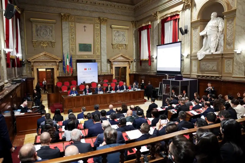 第四届中国意大利友城合作对话会在罗马举行