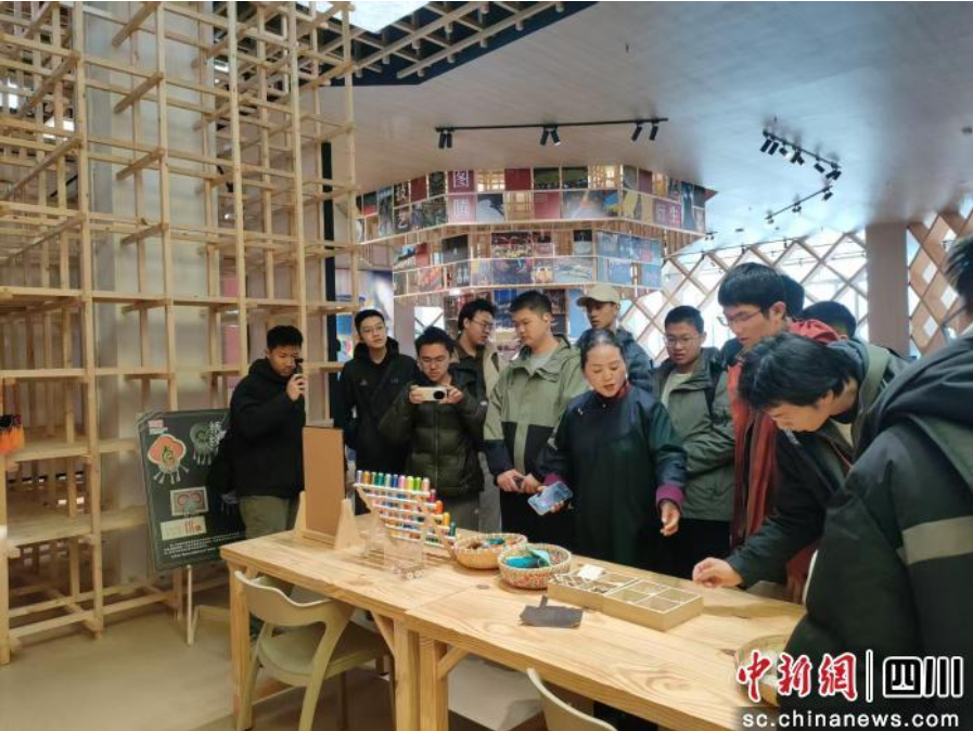 240名清华学子分赴凉山州10余个县市开展社会实践