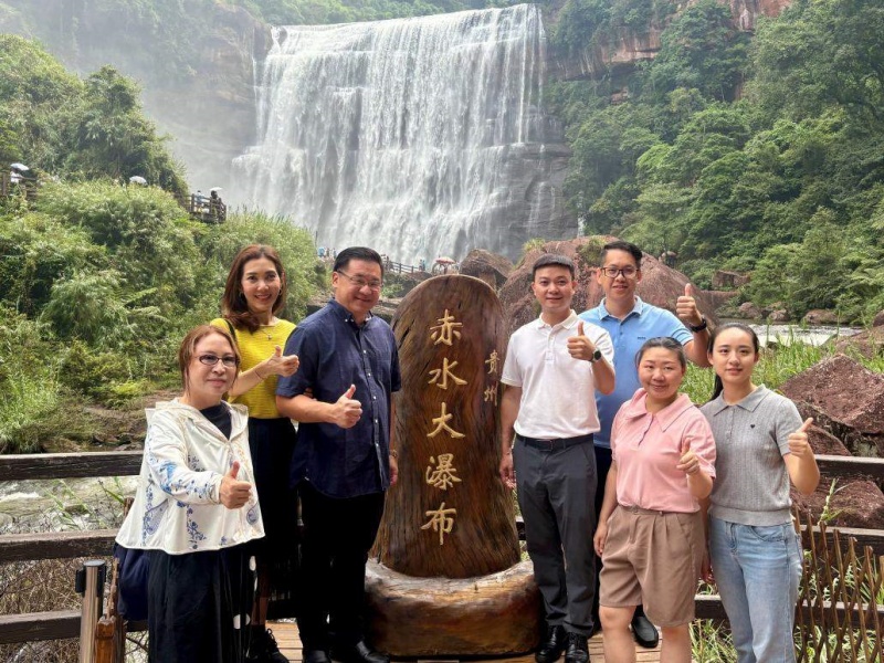 海外嘉宾点赞世界自然遗产赤水丹霞：这里值得让更多国际游客看见