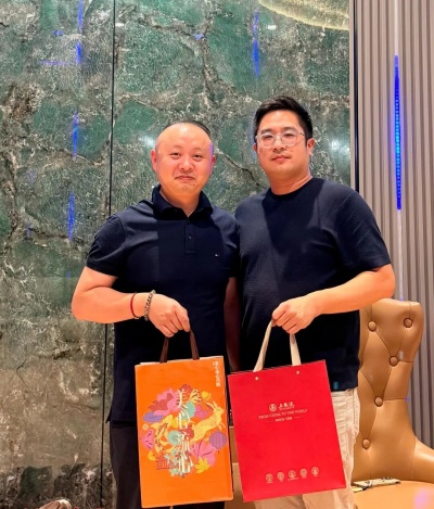 意大利普拉托华商热议AI转型：从“经验做生意”到“数据助经营”