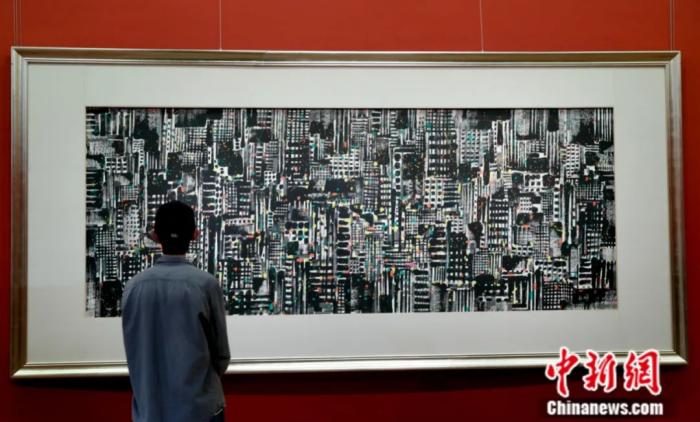吴冠中描绘香港夜景的作品《都市之夜》。<a target='_blank' href='http://www.chinanews.com/'>中新社</a>记者 杜洋 摄