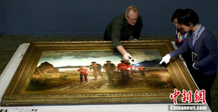 英国画家伊丽莎白·巴特勒(1846-1933年)的作品《加入康诺特的游骑兵》。<a target='_blank' href='http://www.chinanews.com/'>中新社</a>记者 杜洋 摄