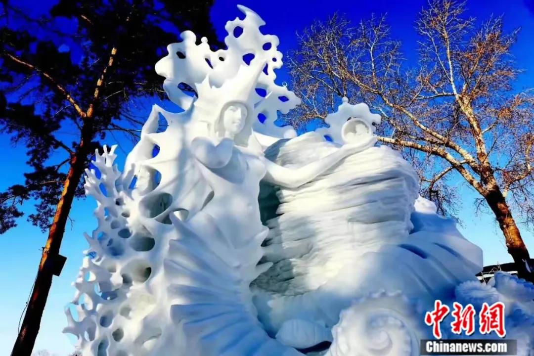 2018哈尔滨国际雪雕比赛的获奖作品《海之灵》。受访者供图
