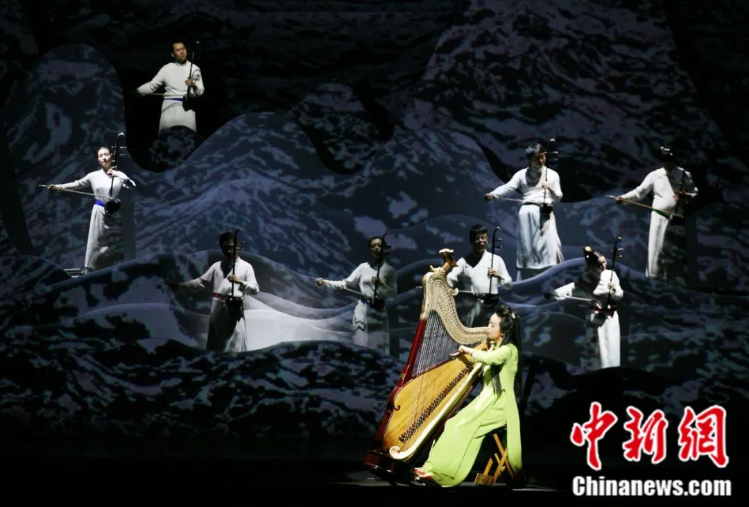 2014年9月，中央民族乐团的《印象国乐》全国巡演在杭州演出。<a target='_blank' href='http://www.chinanews.com/'>中新社</a>记者 李晨韵 摄