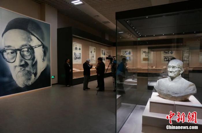 桂林博物馆《这个世界会好的——梁漱溟先生生平图片展》。欧惠兰 摄